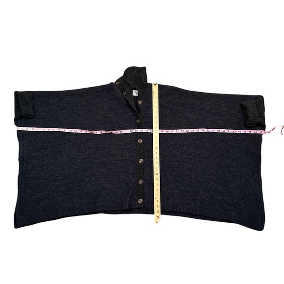 Harley of Scotland Boucle Wool Navy Gray Sleeved Poncho Cardigan Womens OS - Picture 13 of 13